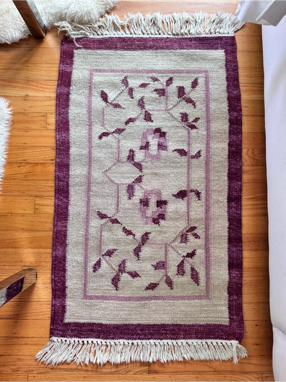 Vintage Handwoven Wool Floral Accent Rug with Fringe